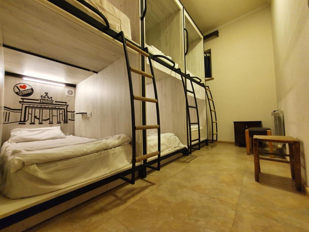 Capsule Hostel In The Old City Of Yerevan Luaran gambar